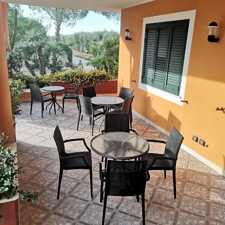 Couette-café I Due Pini 3*